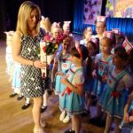 Jędrzejów. Koncert „Tańczymy i śpiewamy dla taty i mamy” / Ewa Pociejowska - Gawęda / Radio Kielce