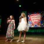 Jędrzejów. Koncert „Tańczymy i śpiewamy dla taty i mamy” / Ewa Pociejowska - Gawęda / Radio Kielce