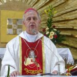 Jasionna. 70-lecie parafii Najświętszego Serca Pana Jezusa. Na zdjęciu: Jan Piotrowski - biskup diecezji kieleckiej / Ewa Pociejowska - Gawęda / Radio Kielce