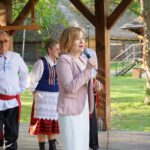Tokarnia. Piknik Europejski Prawa i Sprawiedliwości. Wiceminister Anna Krupka / Radio Kielce