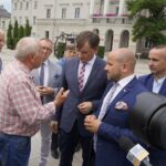 Konferencja Zbigniewa Ziobry. Na zdjęciu: Zbigniew Ziobro - minister sprawiedliwości, Mariusz Gosek - członek Zarządu Województwa Świętokrzyskiego / Michał Kita / Radio Kielce