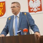 Spotkanie prezydenta Bogdana Wenty z młodzieżą z Wilna i Winnicy - uczestnikami XIII Letniej Szkoły Kultury, Historii i Języka Polskiego. Bogdan Wenta, prezydent Kielc / Michał Kita / Radio Kielce