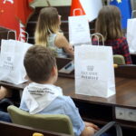 Spotkanie prezydenta Bogdana Wenty z młodzieżą z Wilna i Winnicy - uczestnikami XIII Letniej Szkoły Kultury, Historii i Języka Polskiego / Michał Kita / Radio Kielce