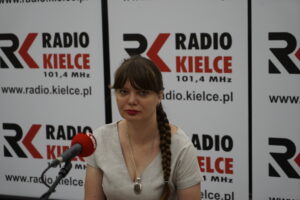 Studio Polityczne Radia Kielce. Na zdjęciu Magdalena Fogiel-Litwinek - Kukiz'15 / Aneta Cielibała-Gil / Radio Kielce