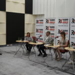 Studio Polityczne Radia Kielce. Na zdjęciu od lewej: Michał Kita - Radio Kielce, Katarzyna Zapała- PO, Andrzej Pruś - PiS, Magdalena Fogiel-Litwinek - Kukiz'15, Maciej Klesyk - Nowoczesna / Aneta Cielibała-Gil / Radio Kielce