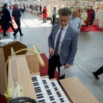 XX Międzynarodowa Wystawa Budownictwa i Wyposażenia Kościołów, Sztuki Sakralnej i Dewocjonaliów SACROEXPO. Krzysztof Słoń - senator PiS / Piotr Kwaśniewski / Radio Kielce