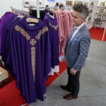 XX Międzynarodowa Wystawa Budownictwa i Wyposażenia Kościołów, Sztuki Sakralnej i Dewocjonaliów SACROEXPO. Krzysztof Słoń - senator PiS / Piotr Kwaśniewski / Radio Kielce