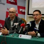 Spotkanie z zespołem Impuls, który zwyciężył w zawodach łazików marsjańskich University Rover Challenge 2019. Mgr inż. Dawid Pietrala i dr inż. Paweł Łaski - Politechnika Świętokrzyska / Piotr Kwaśniewski / Radio Kielce