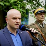 Na zdjęciu (od lewej): Rafał Nowak - dyrektor Wzgórza Zamkowego w Kielcach i Dionizy Krawczyński - prezes Stowarzyszenia Rekonstrukcji Historycznych "Jodła" / Piotr Kwaśniewski / Radio Kielce