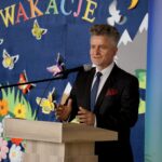 Wojewódzki koniec roku szkolnego. Na zdjęciu: Krzysztof Słoń - senator PiS / Piotr Kwaśniewski / Radio Kielce