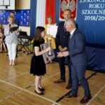 Wojewódzki koniec roku szkolnego. Na zdjęciu: Zbigniew Piątek - wójt gminy Piekoszów i Kazimierz Mądzik - świętokrzyski kurator oświaty / Piotr Kwaśniewski / Radio Kielce