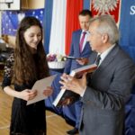 Wojewódzki koniec roku szkolnego. Na zdjęciu: Zbigniew Piątek - wójt gminy Piekoszów i Kazimierz Mądzik - świętokrzyski kurator oświaty / Piotr Kwaśniewski / Radio Kielce