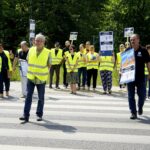 Protest pracowników Inspekcji Weterynaryjnej / Piotr Kwaśniewski / Radio Kielce
