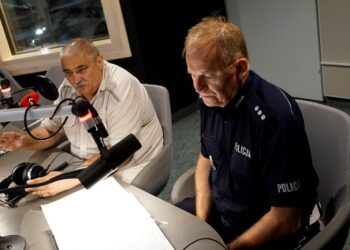 Punkty Widzenia. Na zdjęciu (od lewej): Dariusz Kałwa i Artur Putowski z Komendy Wojewódzkiej Policji w Kielcach / Karol Żak / Radio Kielce