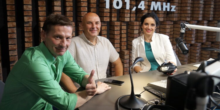Na zdjęciu (od lewej): Paweł Solarz, Marek Wtorek i Magdalena Sitek / Karol Żak / Radio Kielce