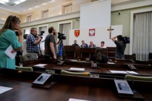Konferencja prasowa prezydenta Kielc poświęcona Akcji Lato w Mieście / Piotr Kwaśniewski / Radio Kielce