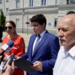 Konferencja radnych klubu Prawa i Sprawiedliwości. Marianna Noworycka-Gniatkowska, Marcin Stępniewski i Marian Kubik / Piotr Kwaśniewski / Radio Kielce