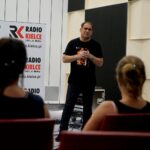 Kielce. Żołnierze WOT z wizytą w Radiu Kielce. Janusz Knap - prezes Radia Kielce / Piotr Kwaśniewski / Radio Kielce