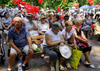 Kielce. Senioralia w Parku Miejskim w Kielcach / Piotr Kwaśniewski / Radio Kielce