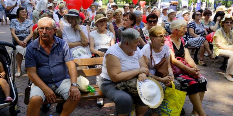 Kielce. Senioralia w Parku Miejskim w Kielcach / Piotr Kwaśniewski / Radio Kielce