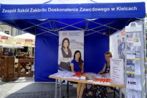 Targi pracy na Rynku w Kielcach / Piotr Kwaśniewski / Radio Kielce