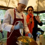 Śniadanie w ogrodzie. Marzena Dąbrowska - restauracja Monte Carlo, Paweł Ptaś - szef kuchni w restauracji Monte Carlo i Magdalena Sitek - Radio Kielce / Piotr Kwaśniewski / Radio Kielce