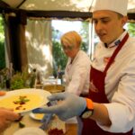 Śniadanie w ogrodzie. Marzena Dąbrowska - restauracja Monte Carlo i Paweł Ptaś - szef kuchni w restauracji Monte Carlo / Piotr Kwaśniewski / Radio Kielce