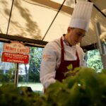 Śniadanie w ogrodzie. Paweł Ptaś - szef kuchni w restauracji Monte Carlo / Piotr Kwaśniewski / Radio Kielce