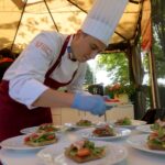 Śniadanie w ogrodzie. Paweł Ptaś - szef kuchni w restauracji Monte Carlo / Piotr Kwaśniewski / Radio Kielce