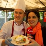 Śniadanie w ogrodzie. Paweł Ptaś - szef kuchni w restauracji Monte Carlo i Magdalena Sitek - Radio Kielce / Piotr Kwaśniewski / Radio Kielce