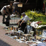 Giełda kolekcjonerska w Wojewódzkim Domu Kultury / Jarosław Kubalski / Radio Kielce