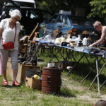 Giełda kolekcjonerska w Wojewódzkim Domu Kultury / Jarosław Kubalski / Radio Kielce