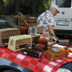 Giełda kolekcjonerska w Wojewódzkim Domu Kultury / Jarosław Kubalski / Radio Kielce