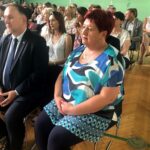 Sandomierz. Podpisanie porozumienia o współpracy pomiędzy szkołą rolniczą i wydziałem zamiejscowym UJK. Na zdjęciu (od lewej): poseł Marek Kwitek i Małgorzata Rak ze szkoły rolniczej / Grażyna Szlęzak - Wójcik / Radio Kielce