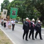 Kazimierza Wielka. Boże Ciało. Procesja. Kościół pw. Podwyższenia Krzyża Świętego / Marta Gajda / Radio Kielce