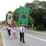 Kazimierza Wielka. Boże Ciało. Procesja. Kościół pw. Podwyższenia Krzyża Świętego / Marta Gajda / Radio Kielce