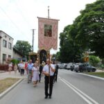 Kazimierza Wielka. Boże Ciało. Procesja. Kościół pw. Podwyższenia Krzyża Świętego / Marta Gajda / Radio Kielce