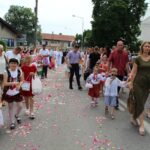 Kazimierza Wielka. Boże Ciało. Procesja. Kościół pw. Podwyższenia Krzyża Świętego / Marta Gajda / Radio Kielce