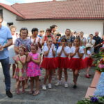 Konkurs na najpiękniejszy wianek rozpoczął obchody Nocy Świętojańskiej w Opatowcu / Marta Gajda / Radio Kielce