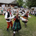 17.06.2018 Tokarnia. Park etnograficzny.  Gala finałowa konkursu  „Jawor u źródeł kultury” / Jarosław Kubalski / Radio Kielce