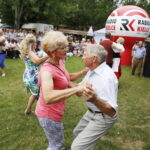 17.06.2018 Tokarnia. Park etnograficzny.  Gala finałowa konkursu  „Jawor u źródeł kultury” / Jarosław Kubalski / Radio Kielce