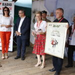 17.06.2018 Tokarnia. Park etnograficzny.  Gala finałowa konkursu  „Jawor u źródeł kultury” / Jarosław Kubalski / Radio Kielce