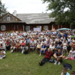 17.06.2018 Tokarnia. Park etnograficzny.  Gala finałowa konkursu  „Jawor u źródeł kultury” / Jarosław Kubalski / Radio Kielce