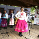 17.06.2018 Tokarnia. Park etnograficzny.  Gala finałowa konkursu  „Jawor u źródeł kultury” / Jarosław Kubalski / Radio Kielce