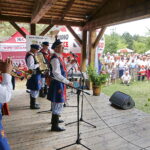 17.06.2018 Tokarnia. Park etnograficzny.  Gala finałowa konkursu  „Jawor u źródeł kultury” / Jarosław Kubalski / Radio Kielce