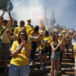 Kolonia. Final Four Ligi Mistrzów. Kibice przed meczem PGE Vive Kielce - Barcelona / Jarosław Kubalski / Radio Kielce