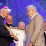 10.06.2019 Kielce. Gala wręczenia medali „Per Artem Ad Deum” podczas Targów Sacro Expo. Medal otrzymuje Alexander Kornoukhov / Jarosław Kubalski / Radio Kielce