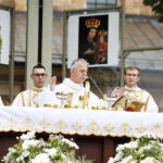 20.06.2019 Kielce. Boże Ciało. Procesja. Msza na Placu Jana Pawła II. Biskup Jan Piotrowski / Jarosław Kubalski / Radio Kielce