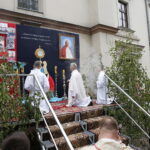 20.06.2019 Kielce. Boże Ciało. Procesja. Ołtarz przed kościołem św. Trójcy / Jarosław Kubalski / Radio Kielce