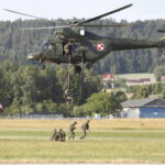 23.06.2019 Masłów.Lotnisko. I Memoriał Kawaleryjsko - Spadochronowy im. generała Tadeusza Buka / Jarosław Kubalski / Radio Kielce